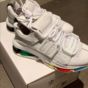 Adidas Twinstrike Oyster with rainbow sole